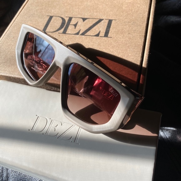 Dezi Backtrack sunglasses in Stone - Picture 4 of 6